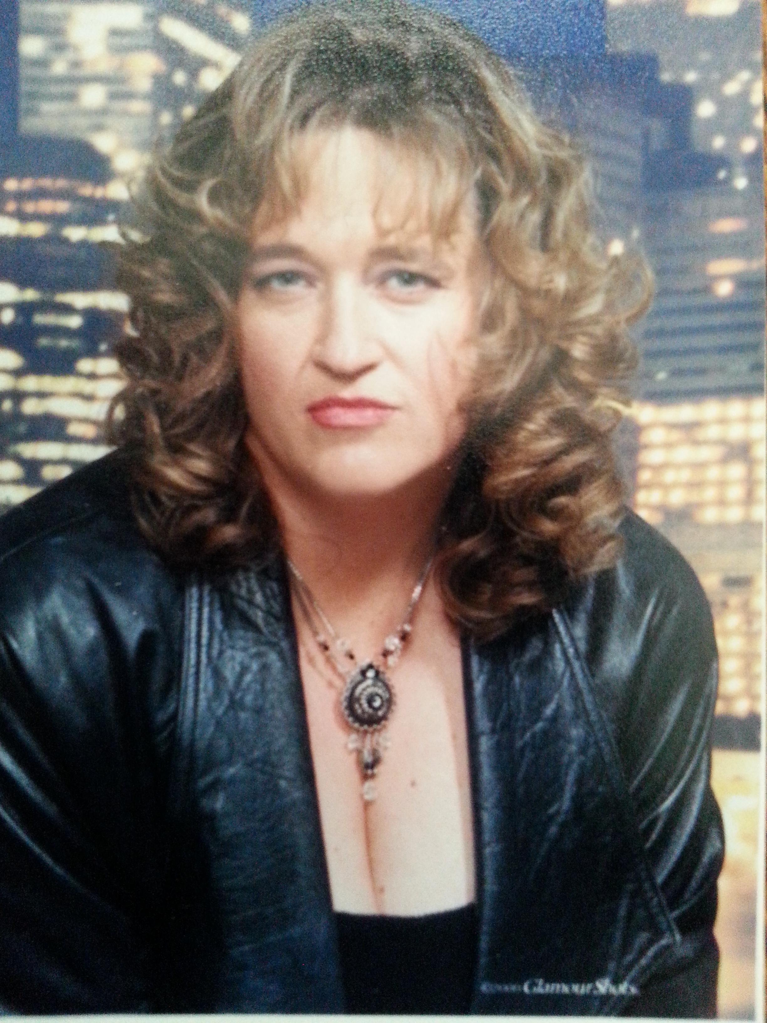 Glamour Shots at the mall!