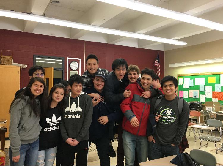 Lynus and the 高二 classmates