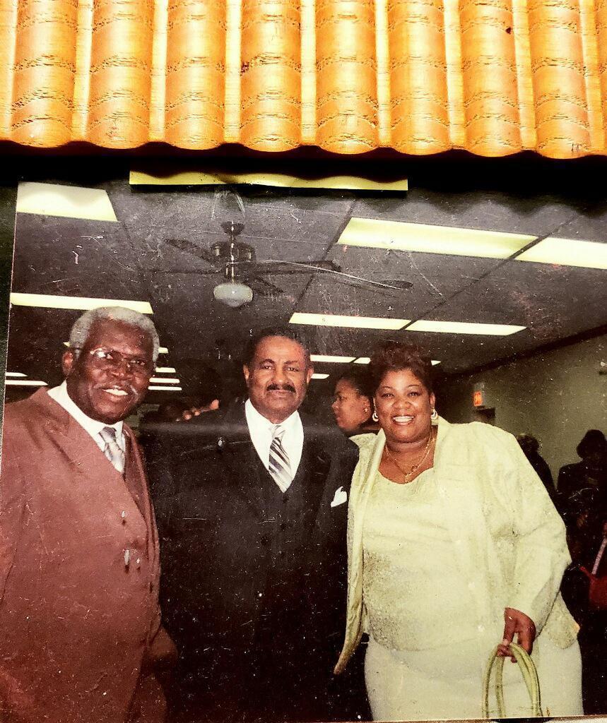 Leon and Family