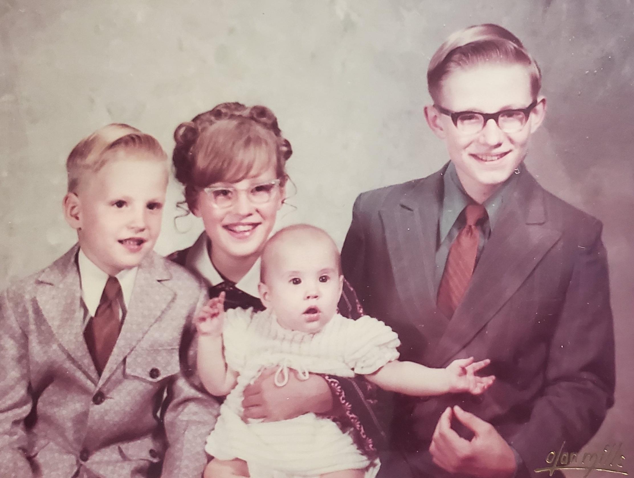 Faustyn, Caroline, Leona, &am…