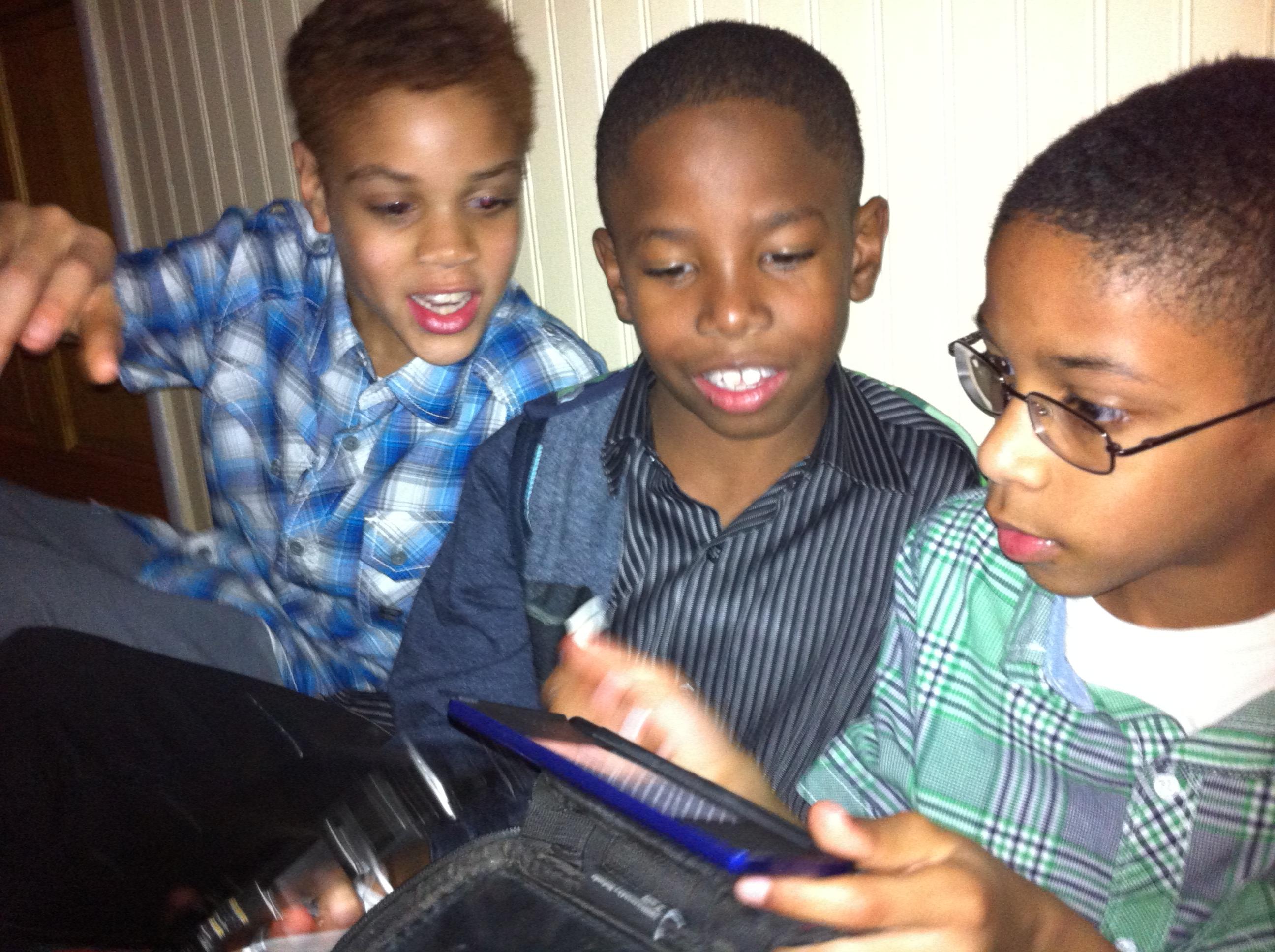 Gaming with the Moore cousins…