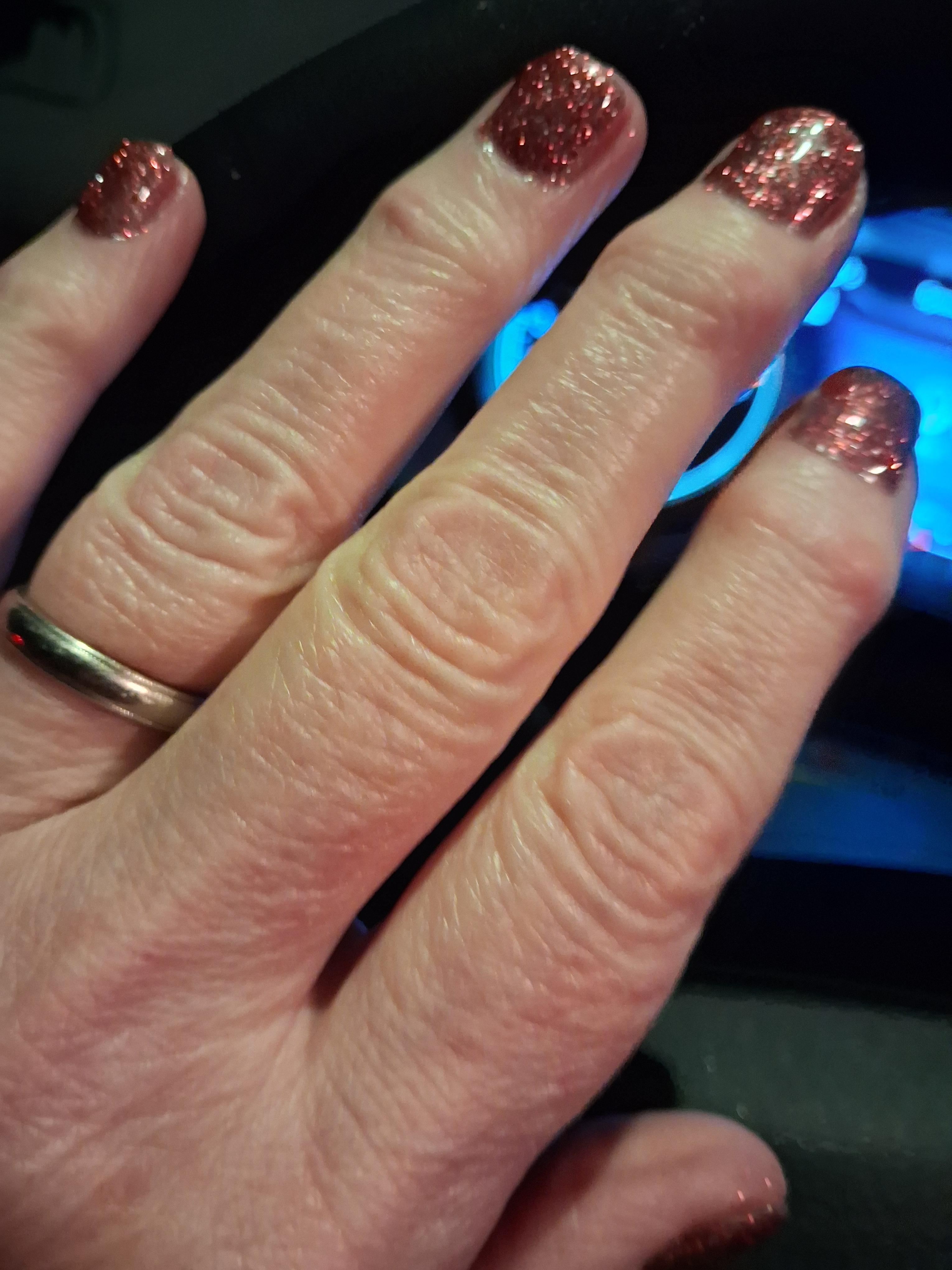 Present nails. Loving and mis…