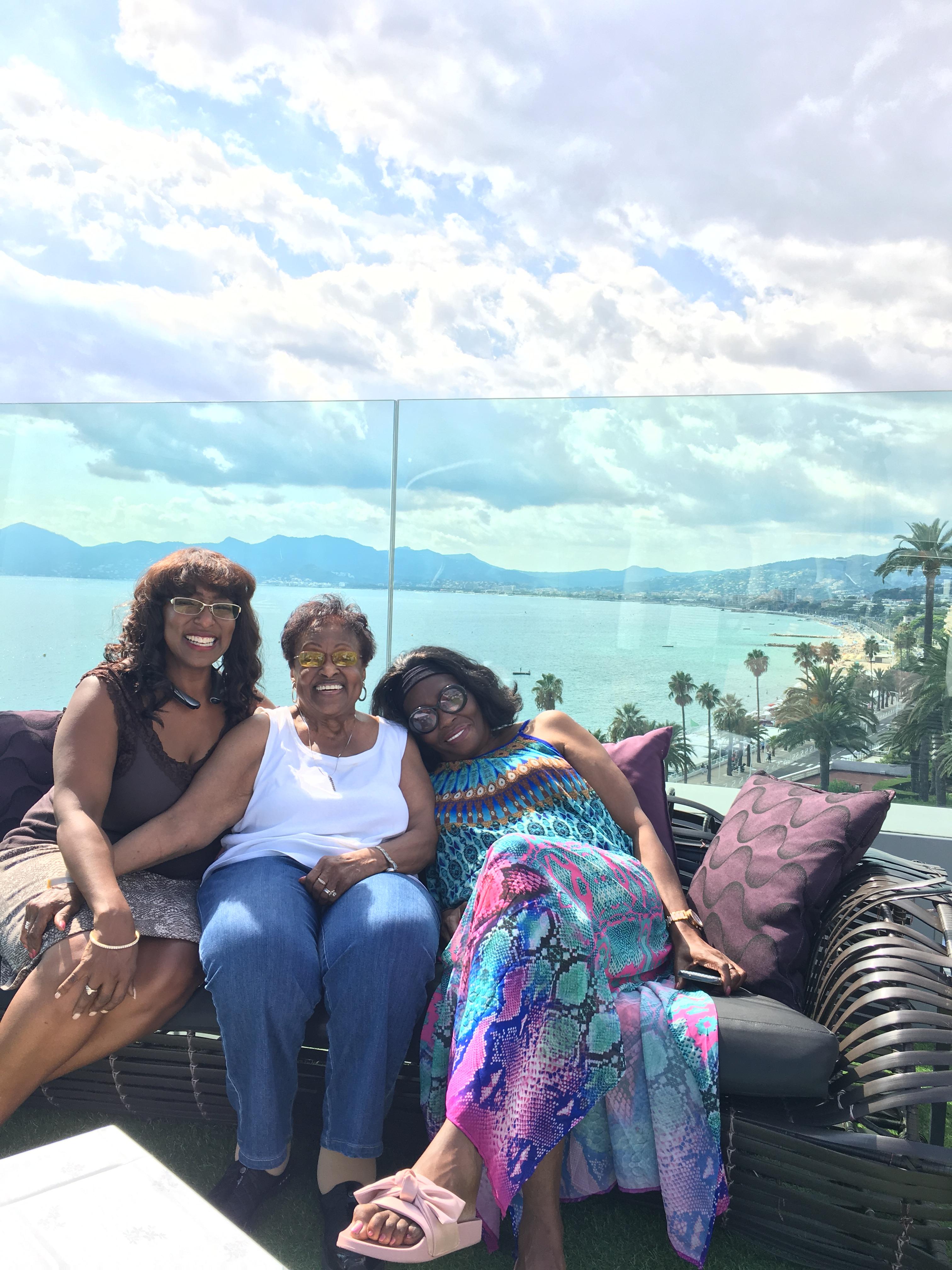 Liz and DeOlive visiting Gia