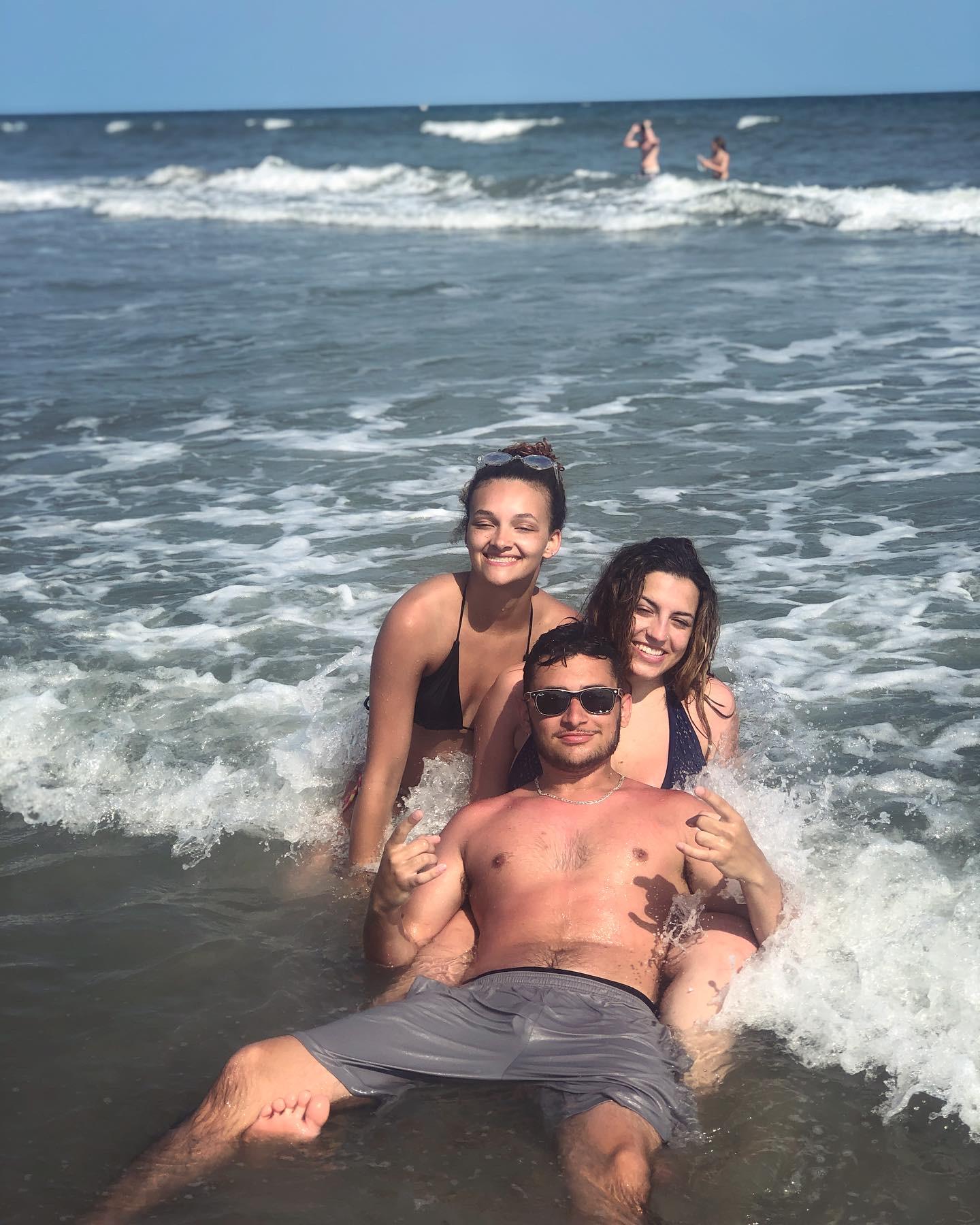 Beach Week Roomies