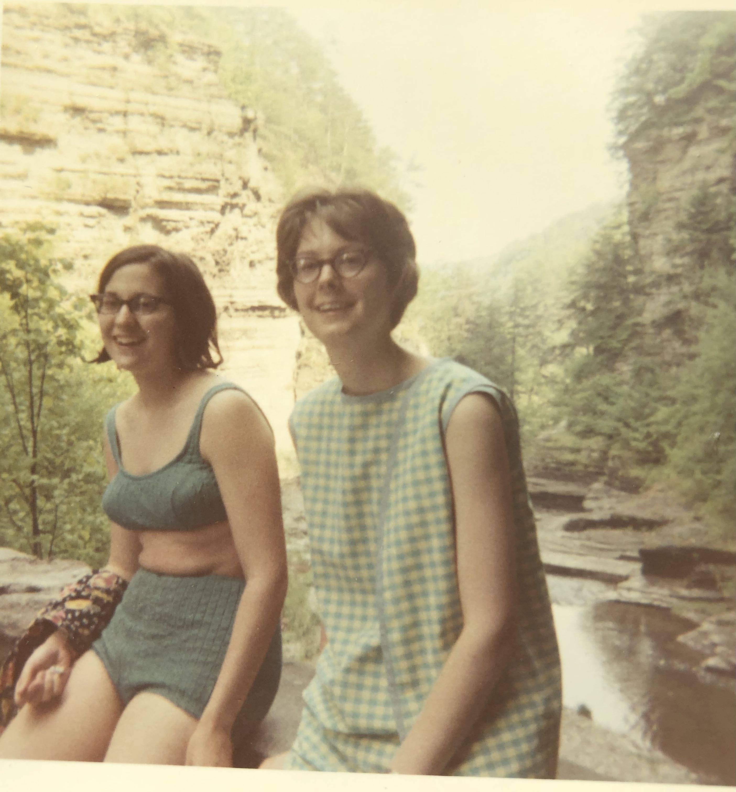 Peg and Laura von Doenhoff vi…