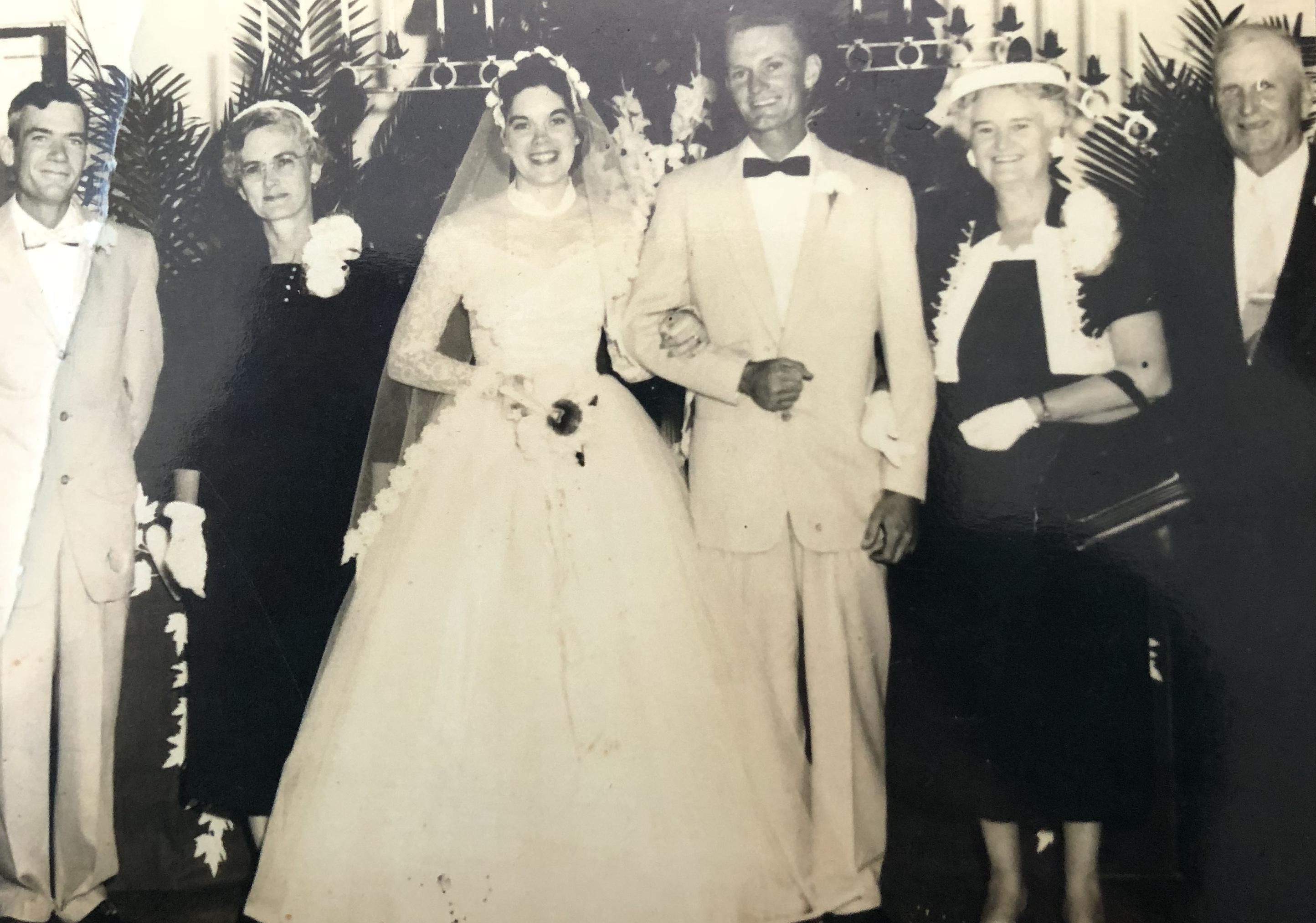 Lige Dixon, Sally Dixon, Jean…