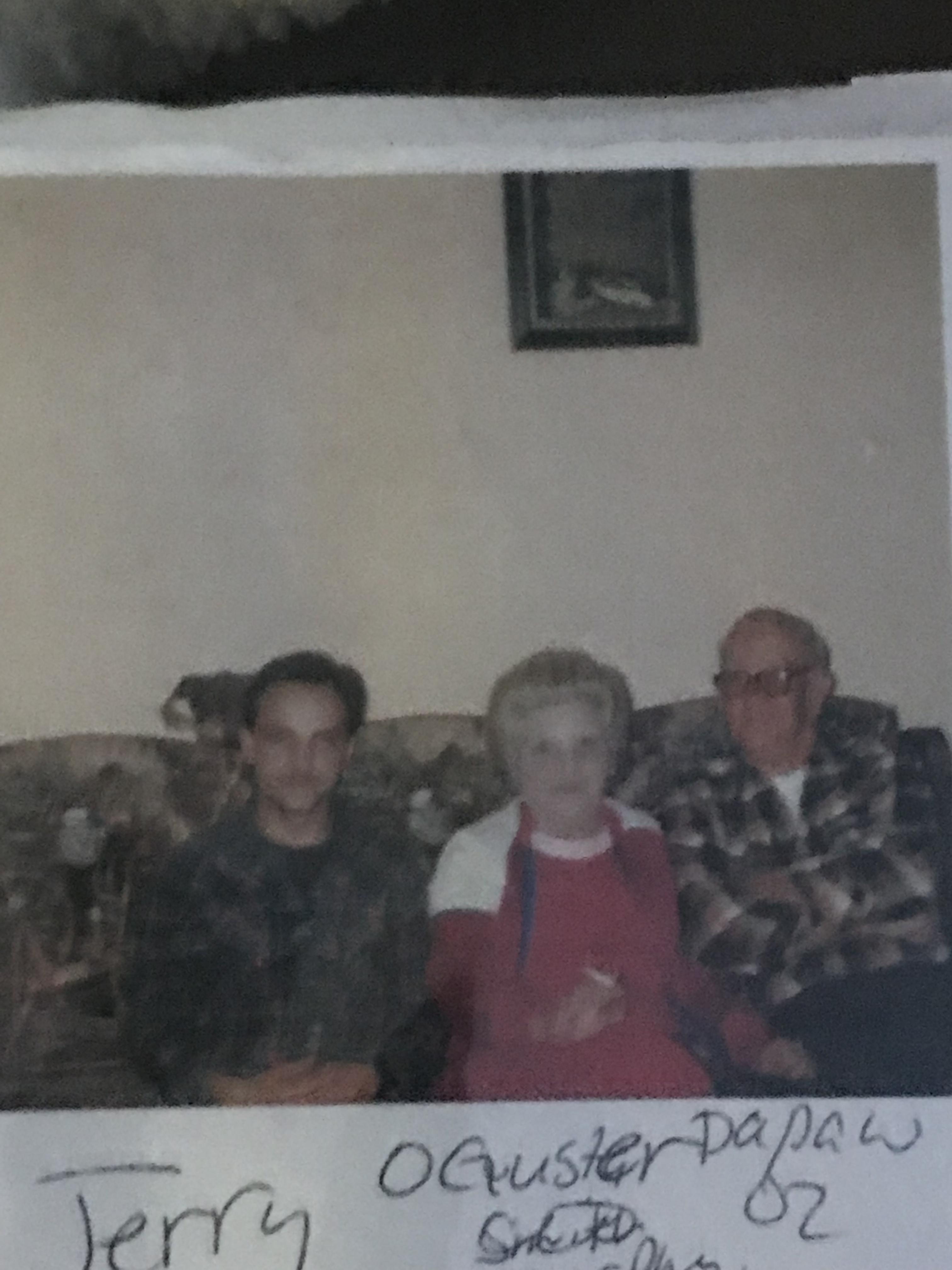 Popi, Oguster, Paw Paw Oz