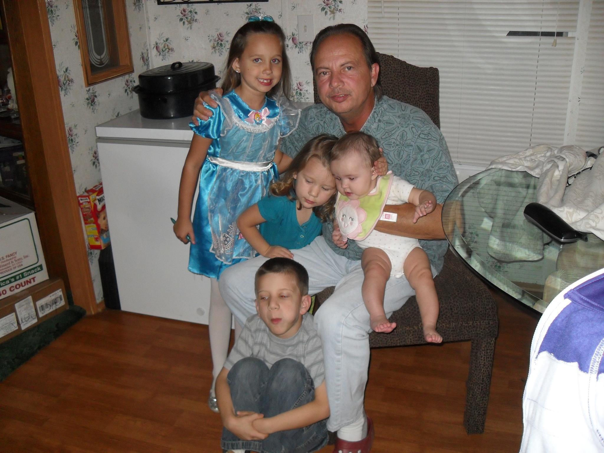 Popi & grand kids(Maddie,…