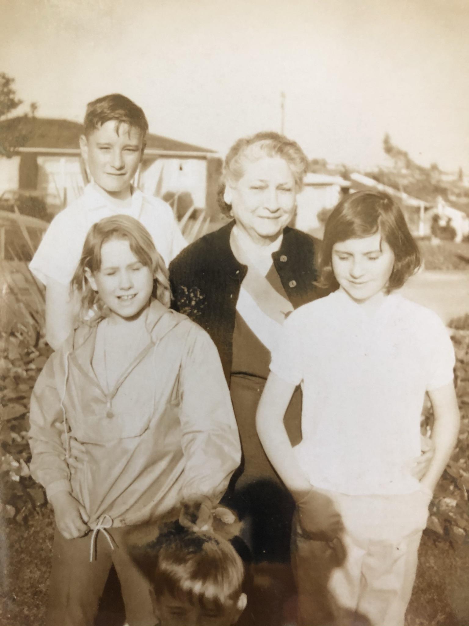 Jerry, Gram, Mariann, Cousin …