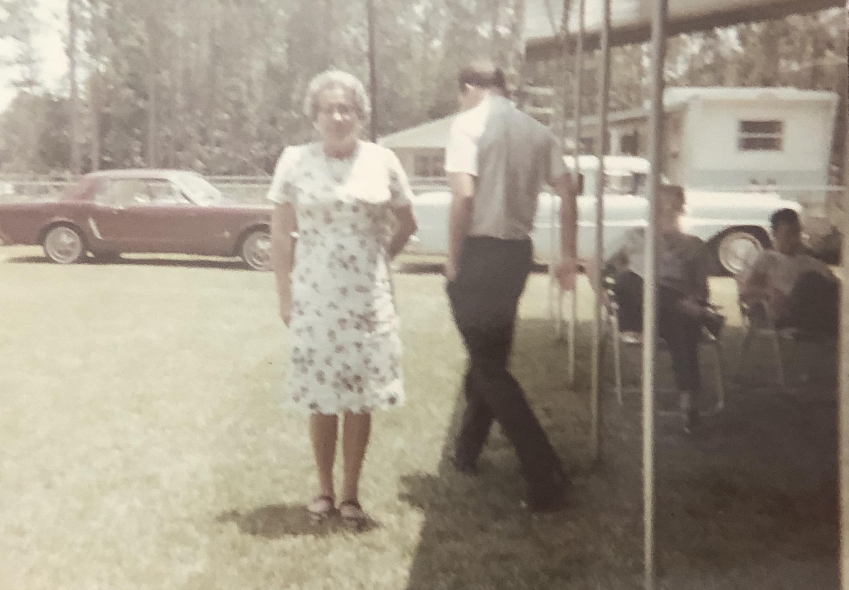Elaine Williamson, Lamar Will…