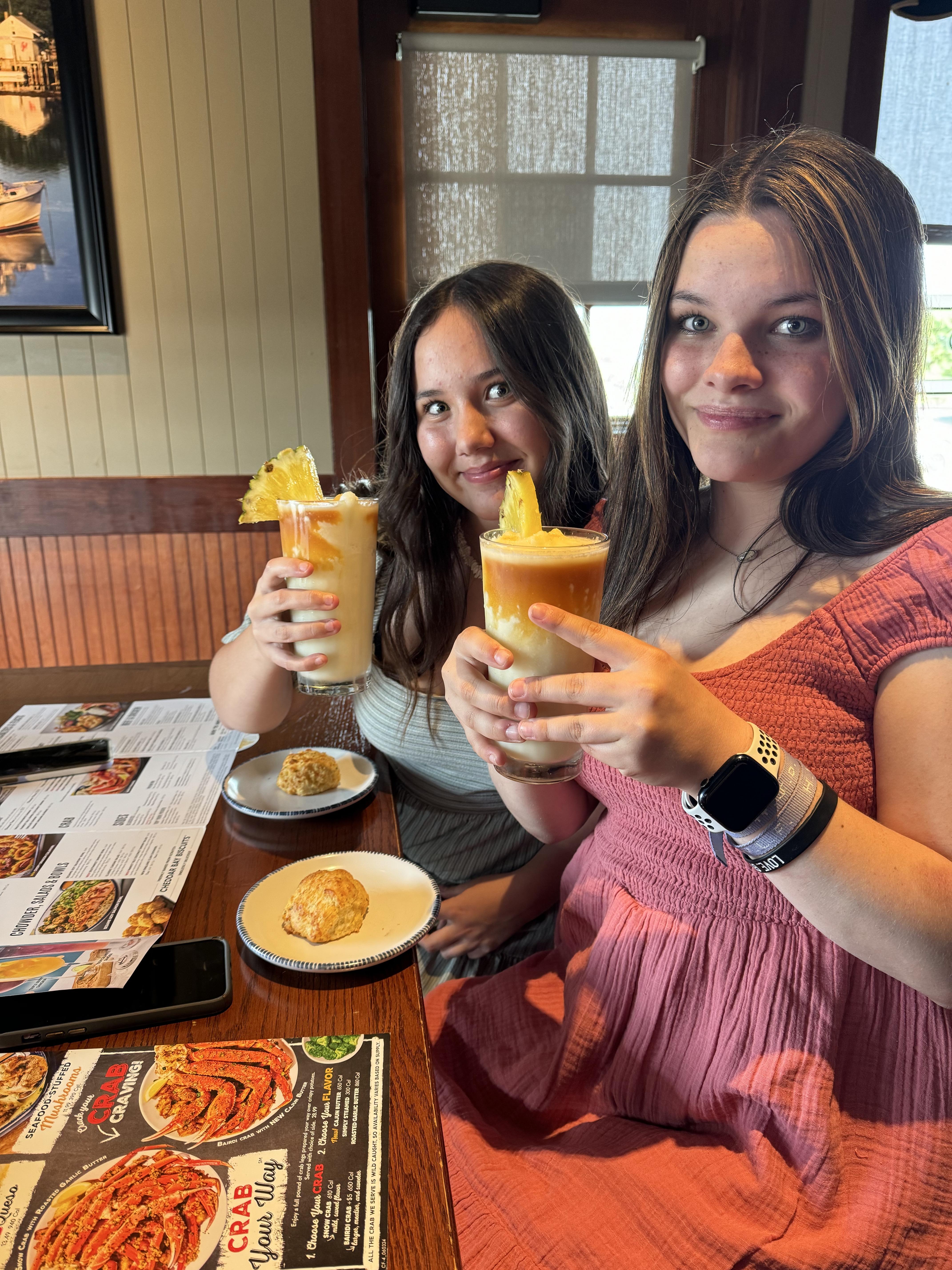 Red lobster- Mama Chels (❤️) …