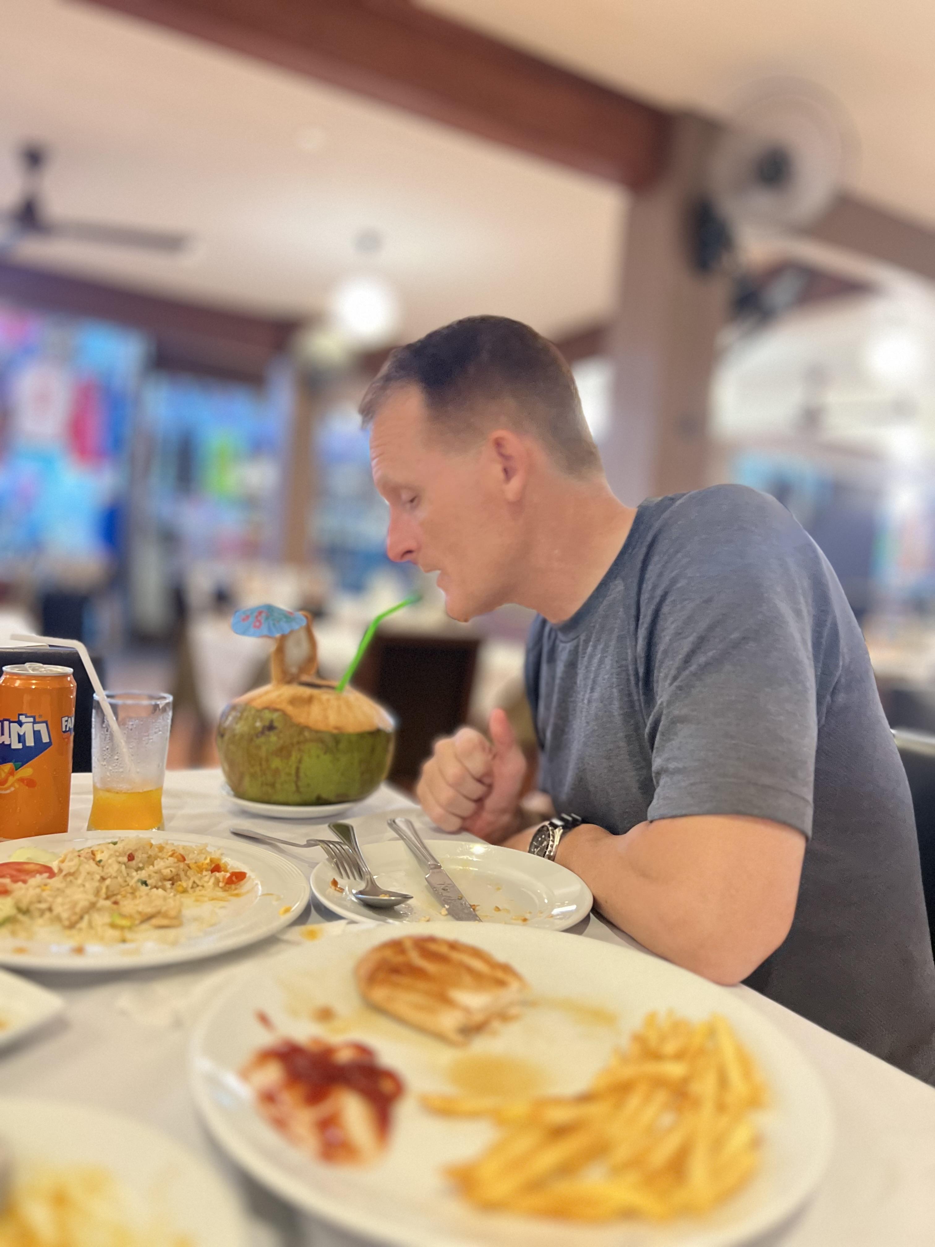 Ken & Sea on 10th wedding…