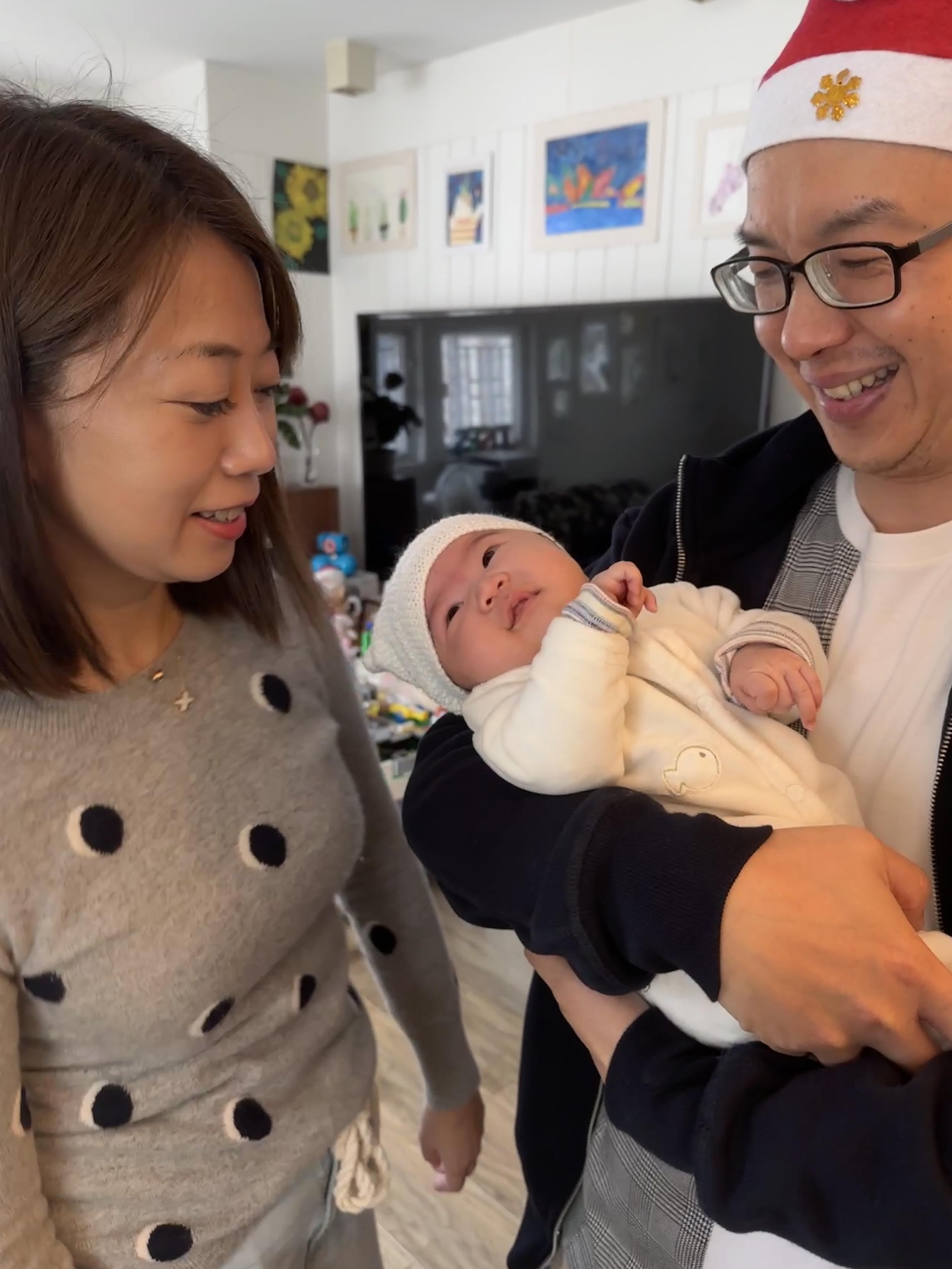 Emma’s first time meeting the…
