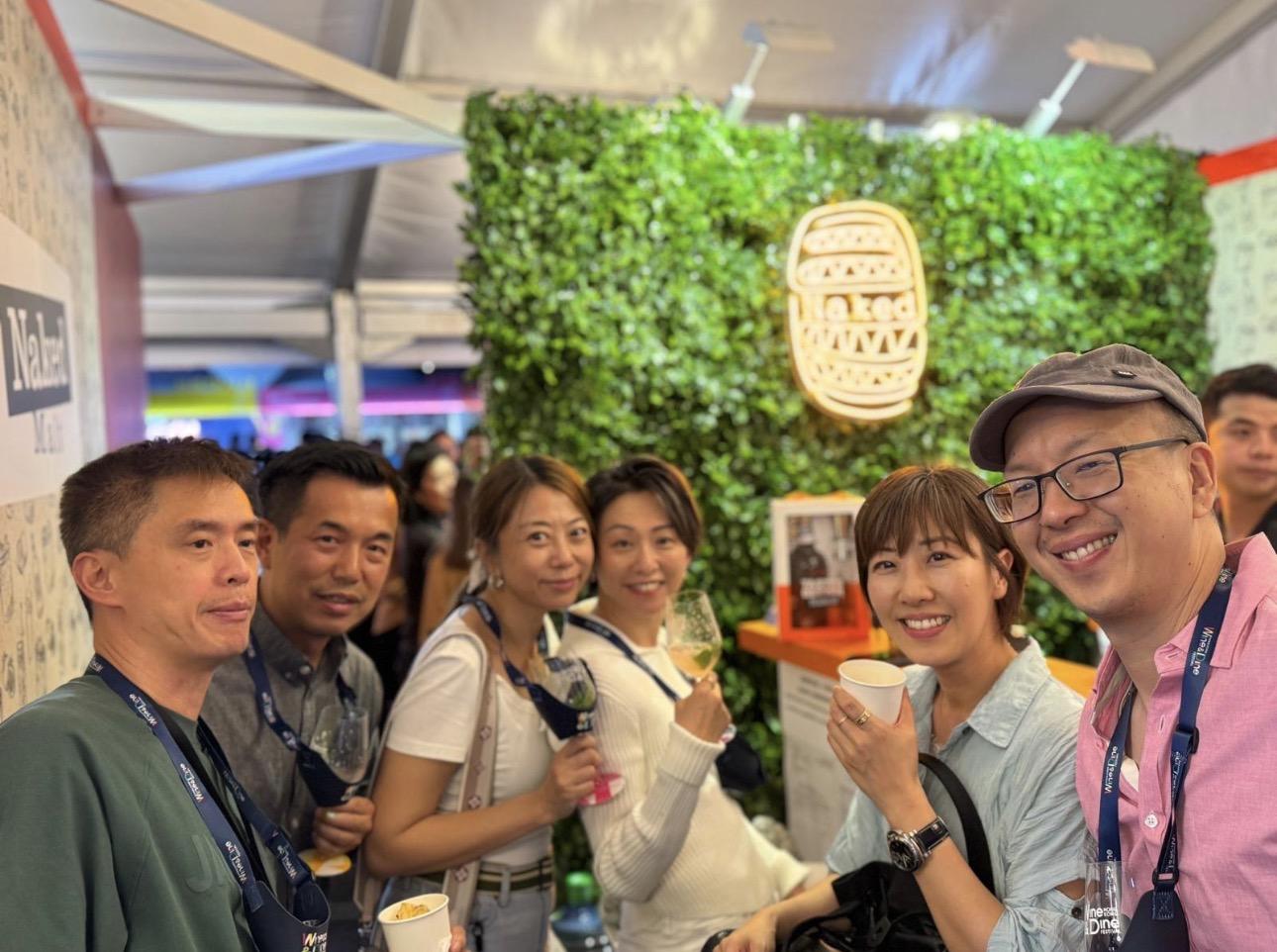 Wine & Dine
