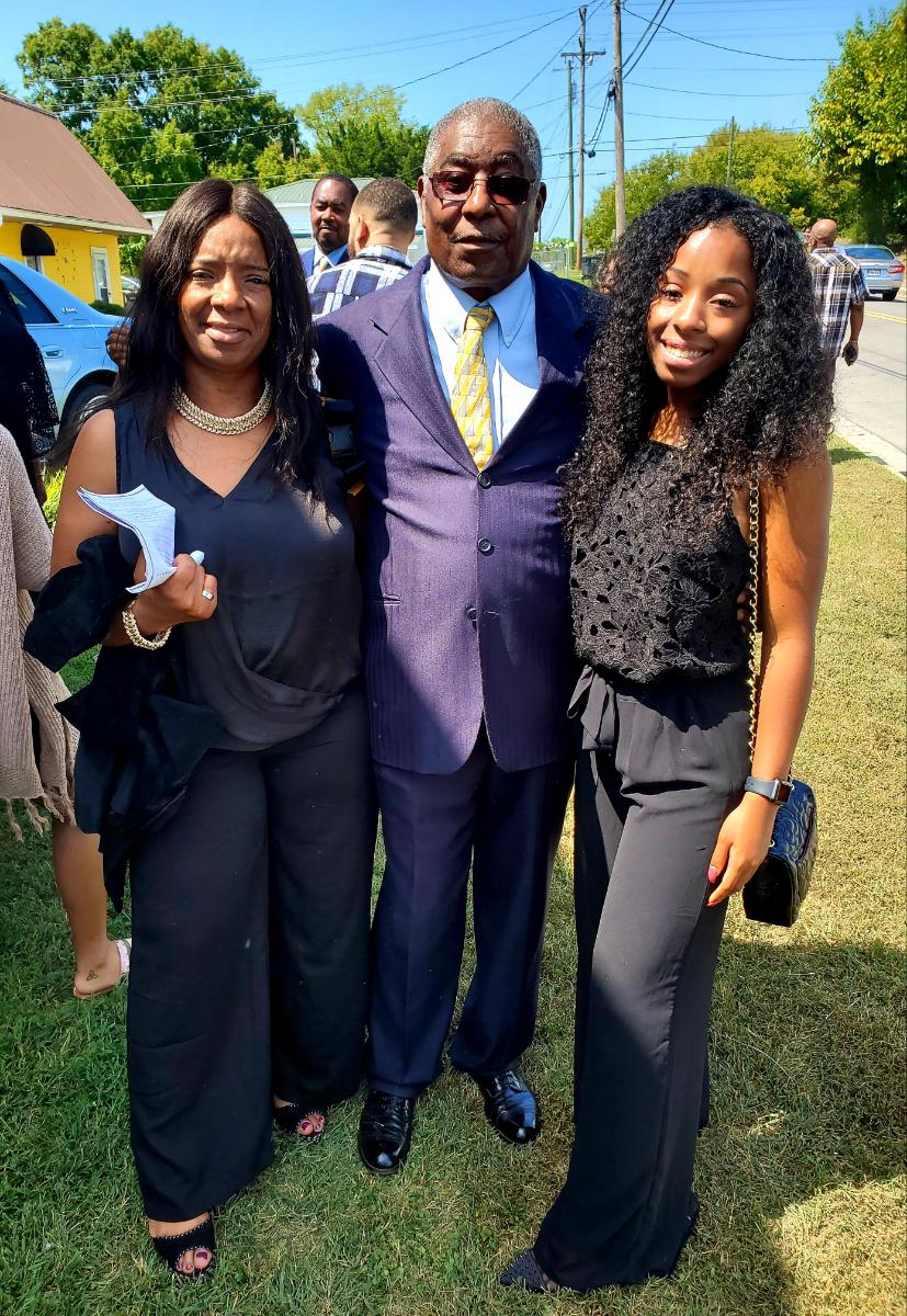 Audrey with her dad and Jada
