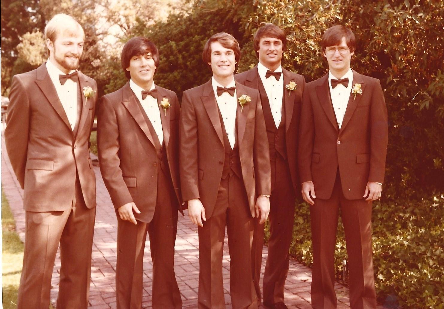 Lee in Andy Falls' Wedding Pa…