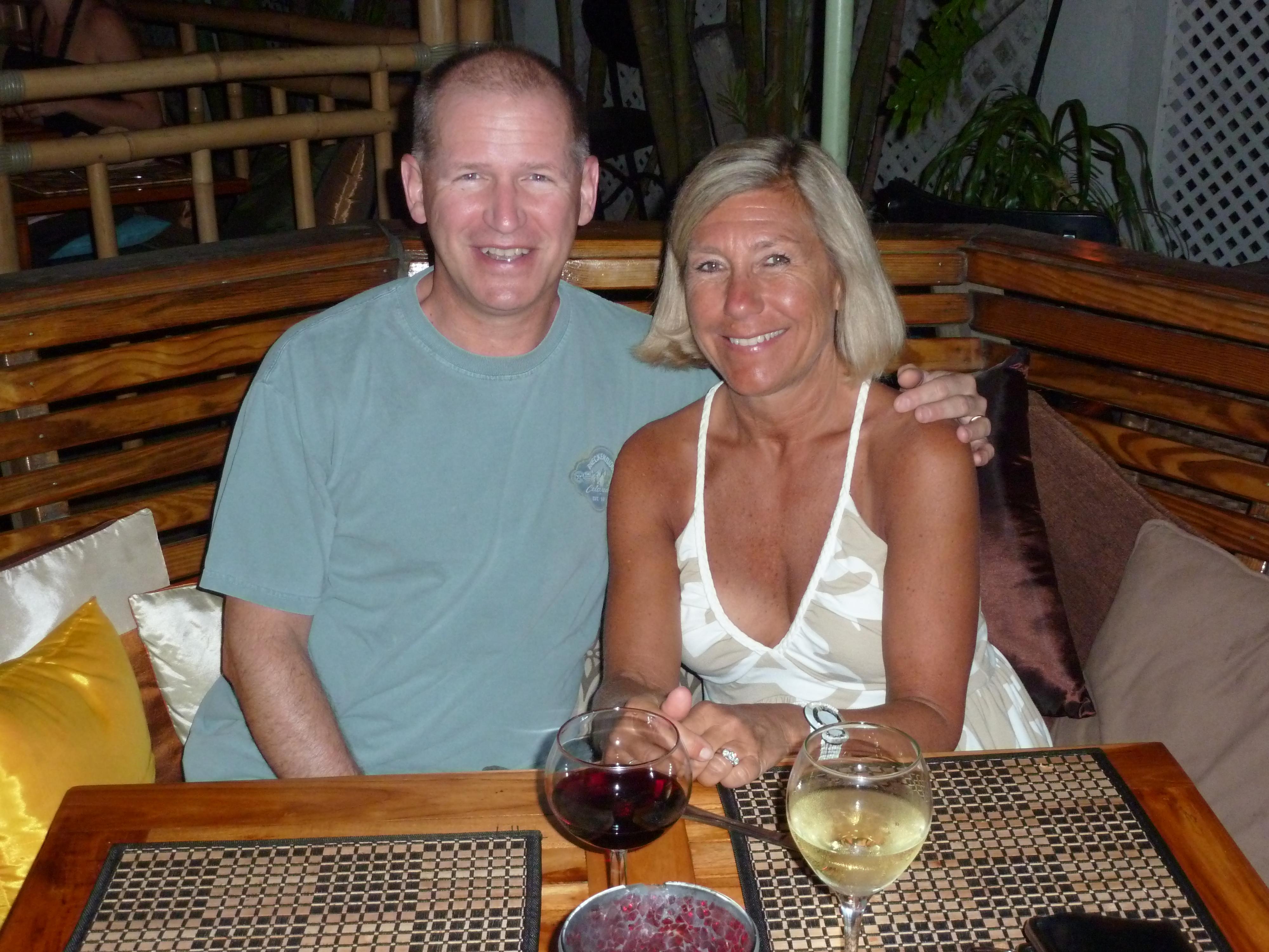 Dad and mom in Hawaii ♥️