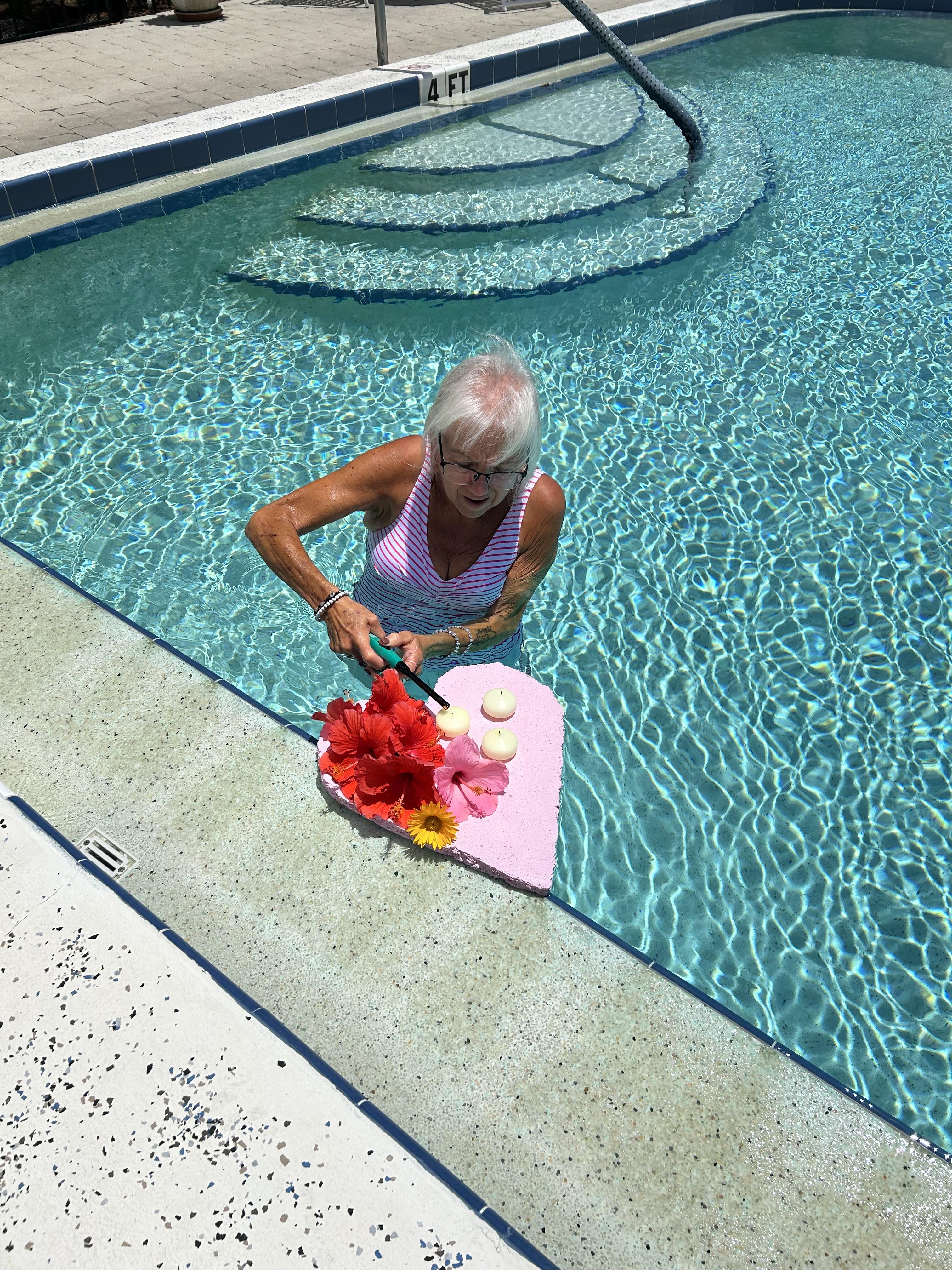 Tribute service to Cynthia Ne…