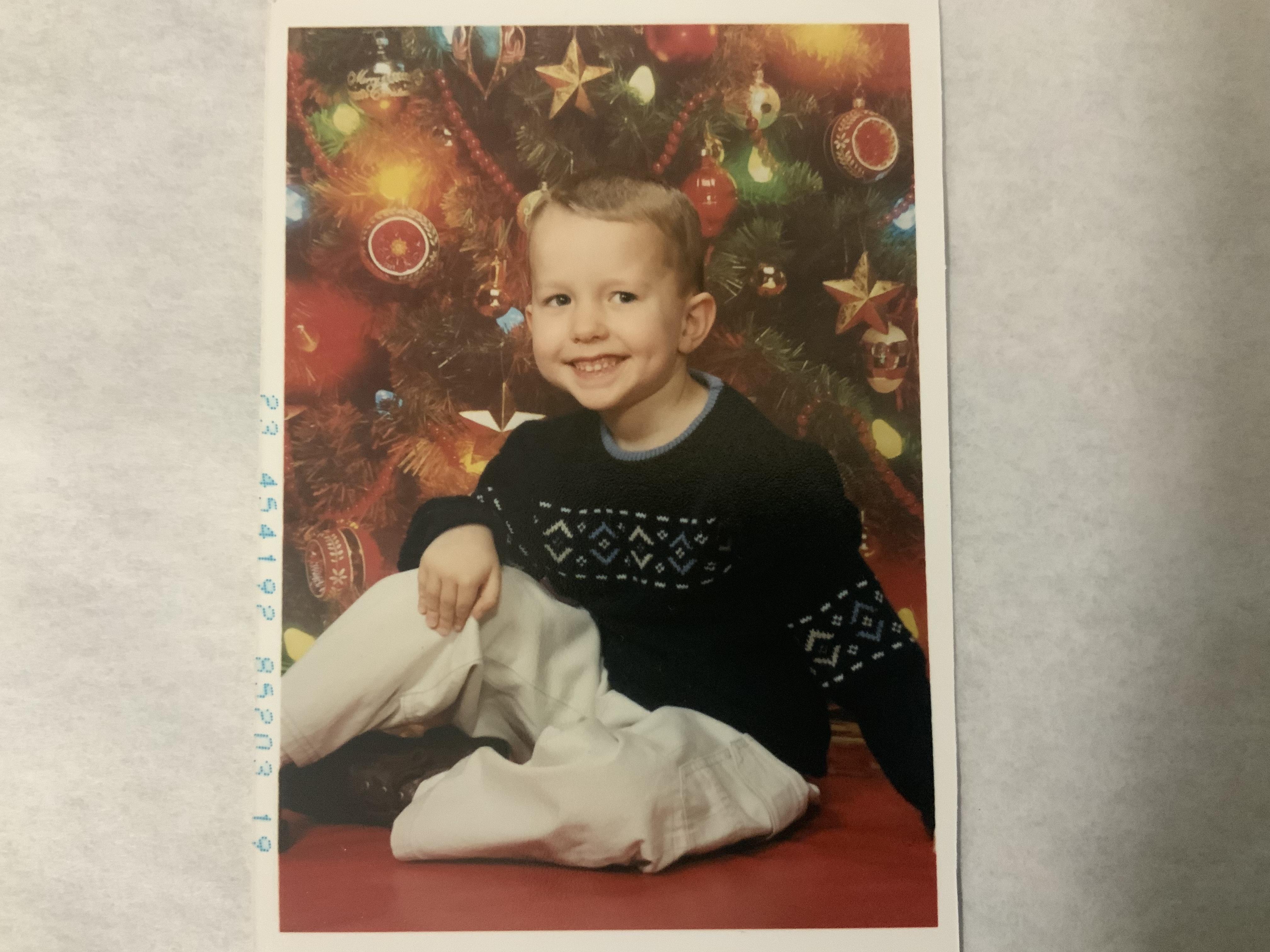 I love this Christmas photo. …