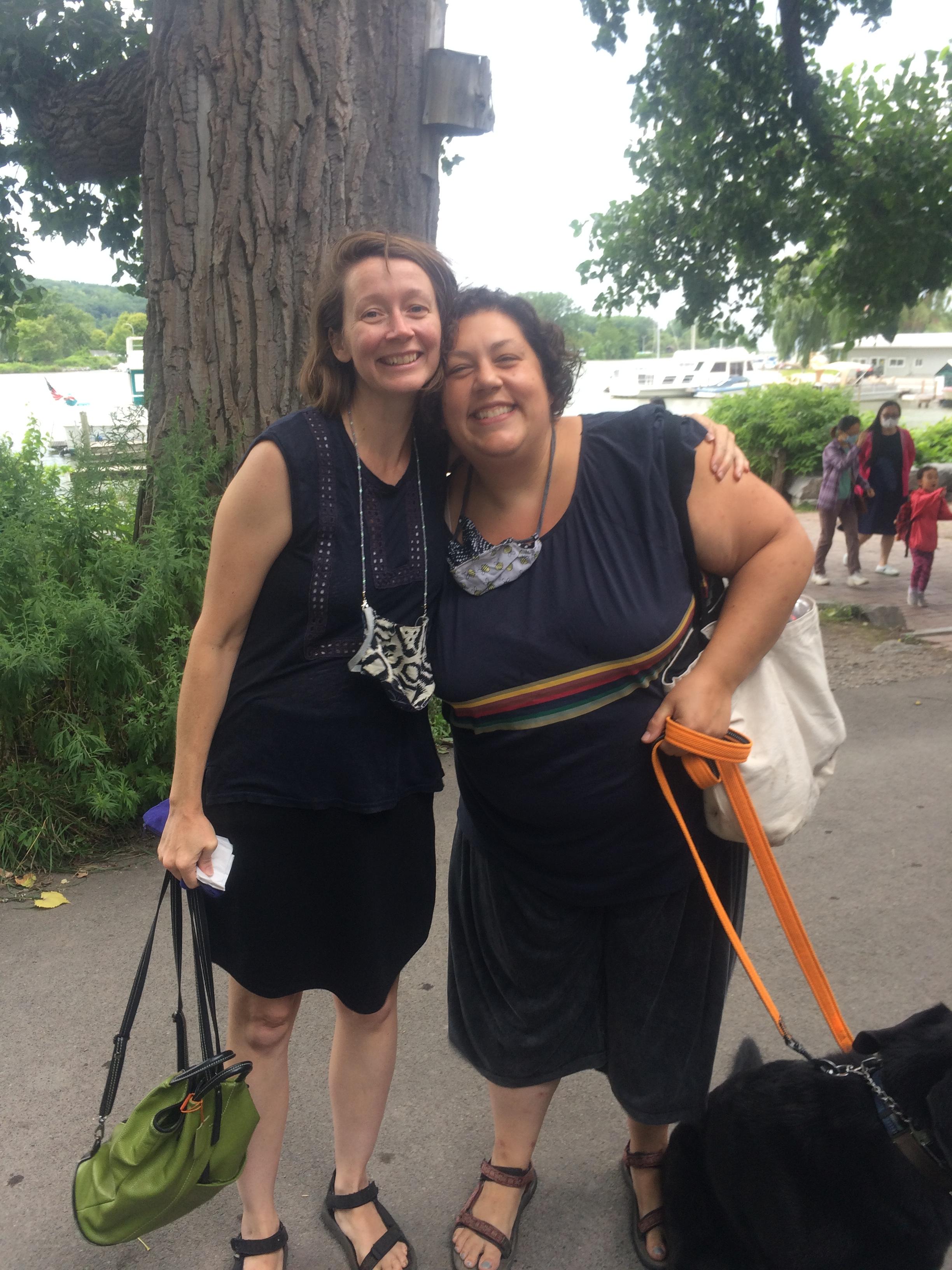 Catching up at the farmers ma…