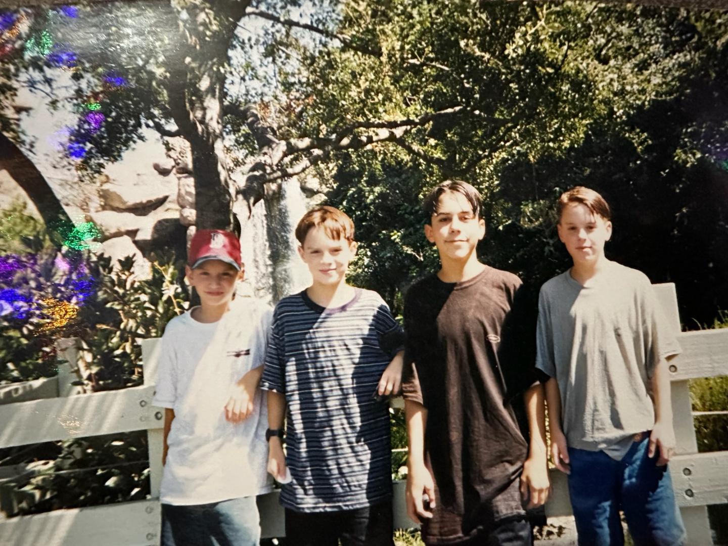 Love this picture of 4 great …