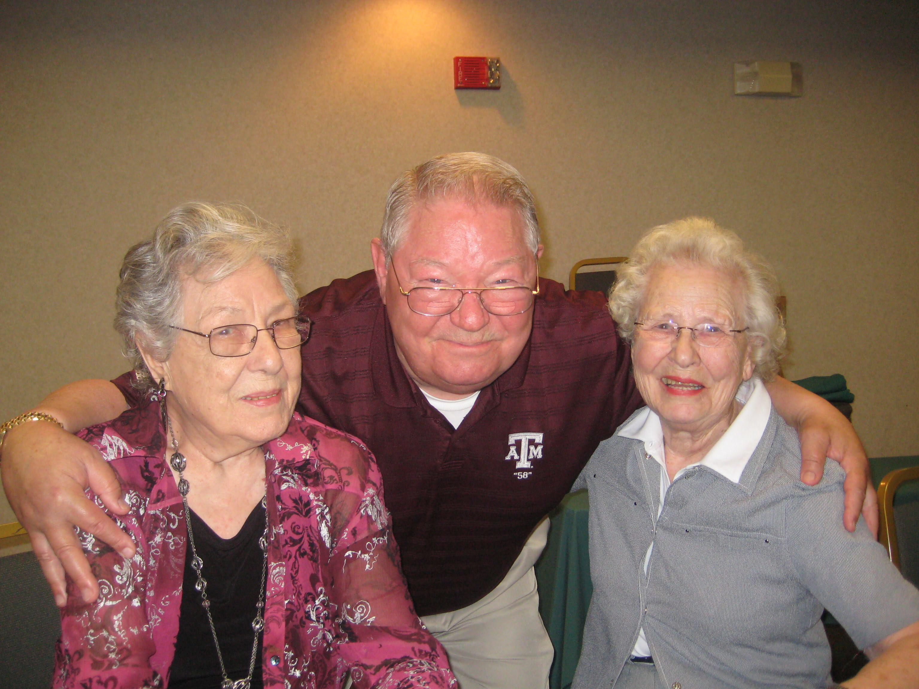 Siblings Juanita, Ted, and Lu…