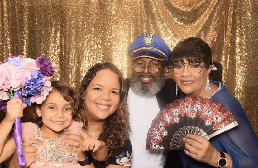 Photo booth at Ian & Ivy’…