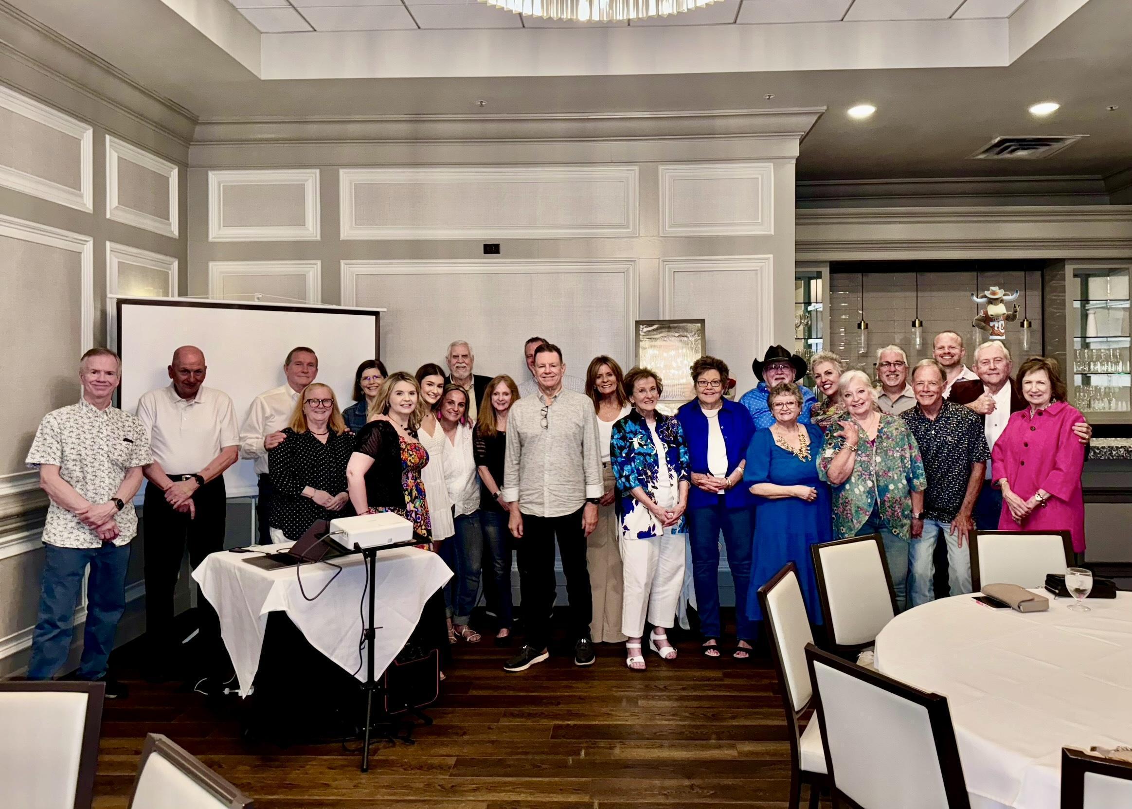 WONDERFUL group of precious f…