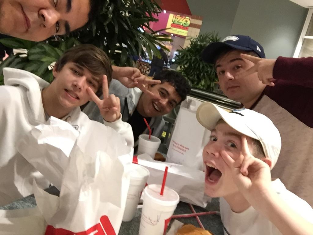 Dinner stop on our way to Uni…