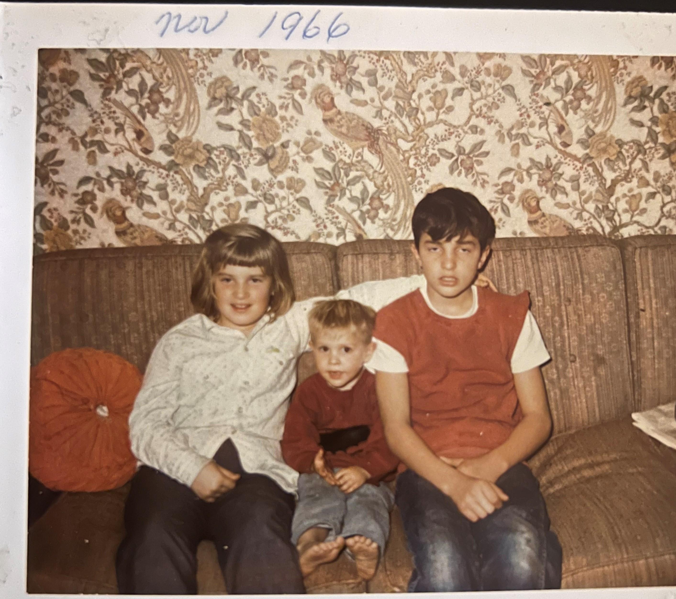 Lorraine & her cousins: D…