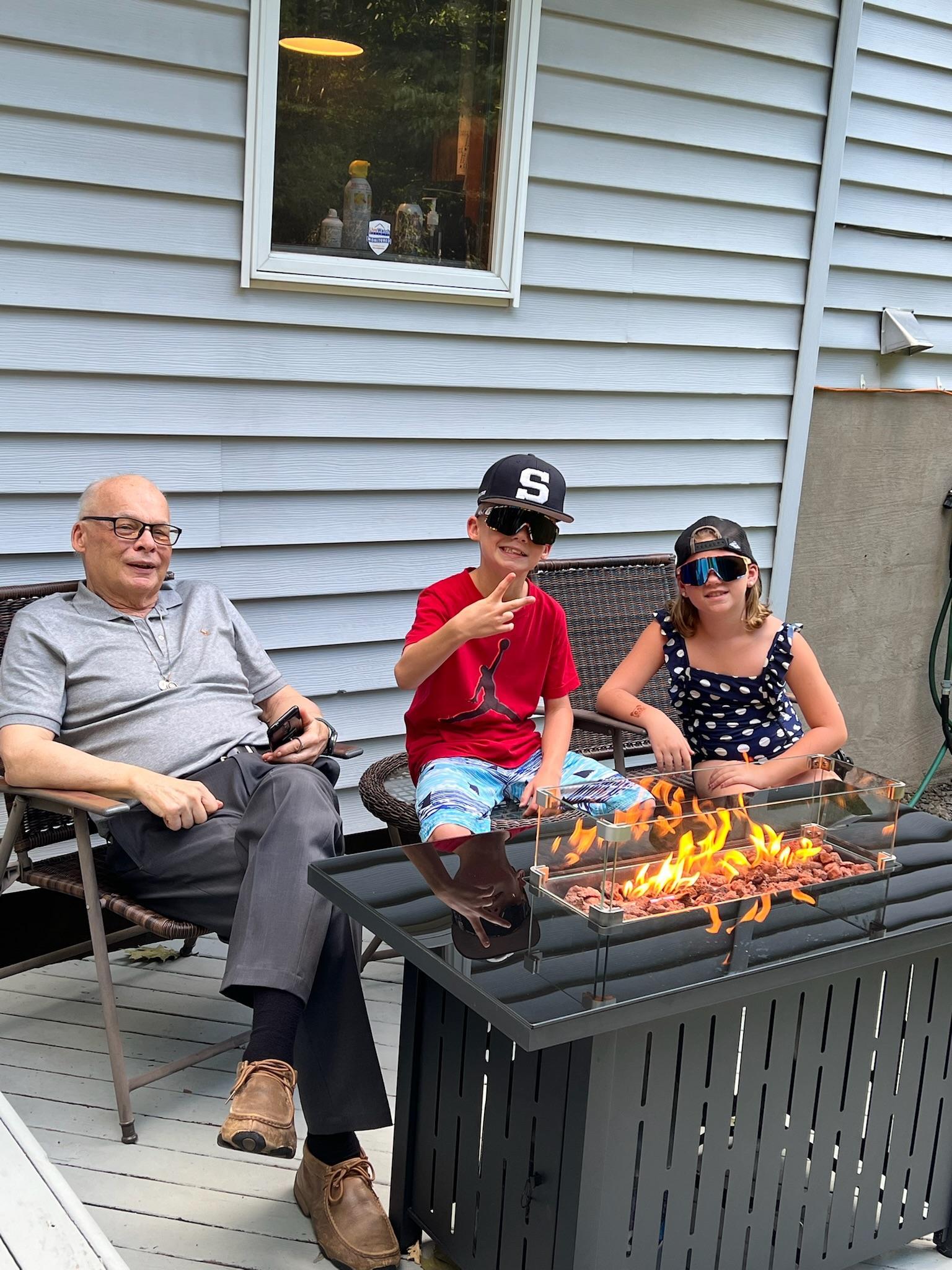 Hangin w/ Pop - Harry, Emma, …