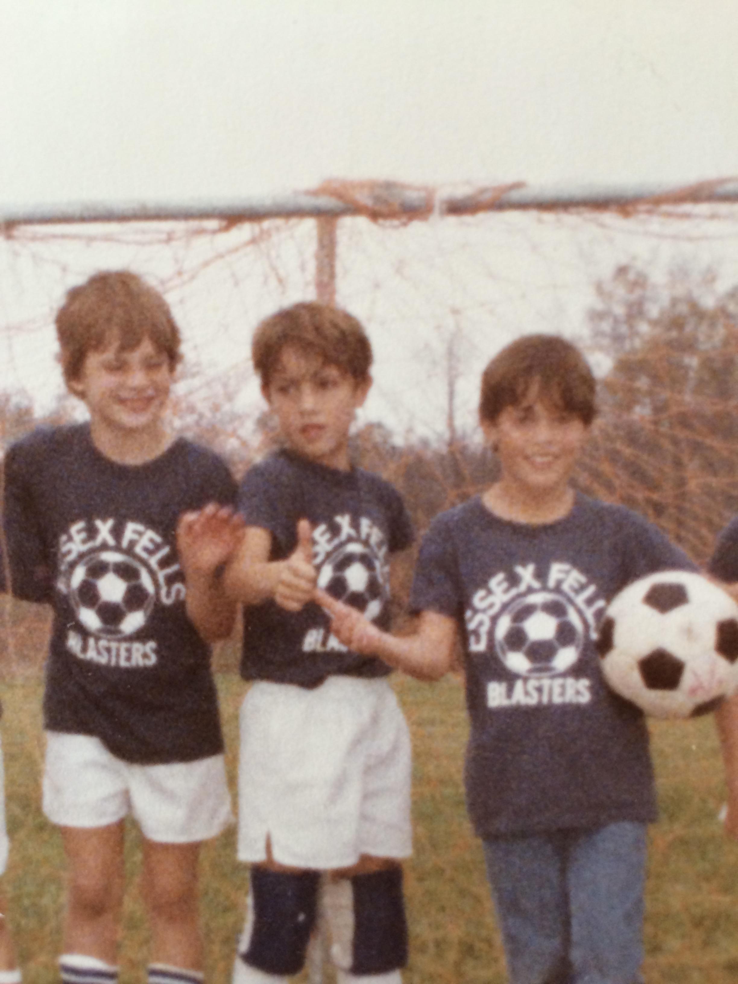 Eli in the middle (of everyth…