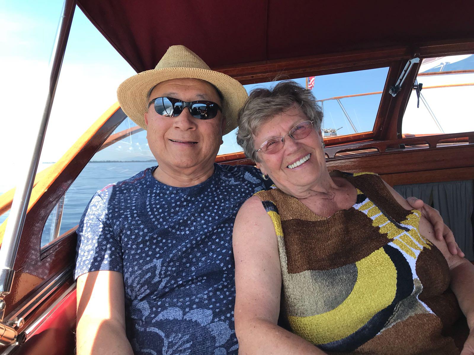 Jim & Karen SMILES boatin…