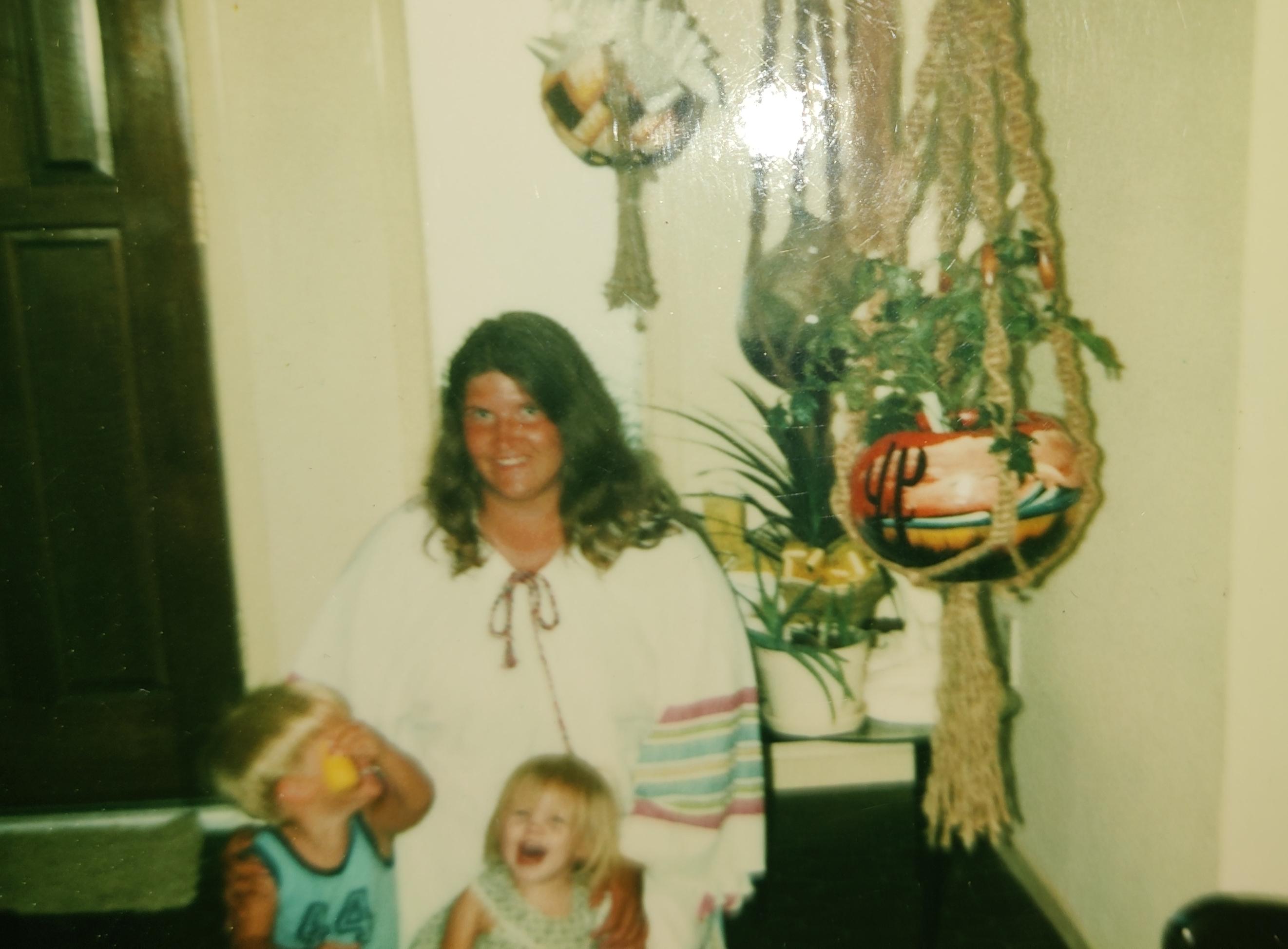 Linda and her kids (Elizabeth…