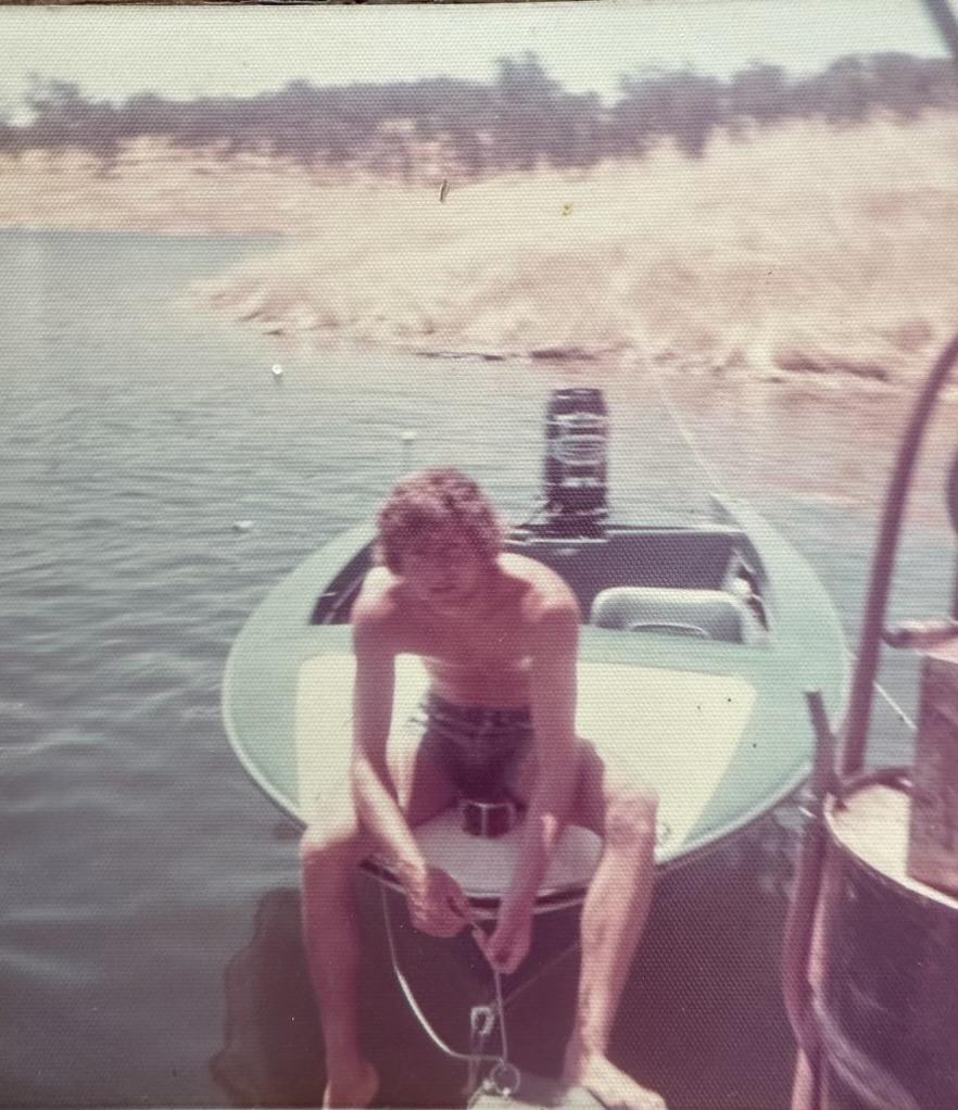 Family vacation at the lake s…