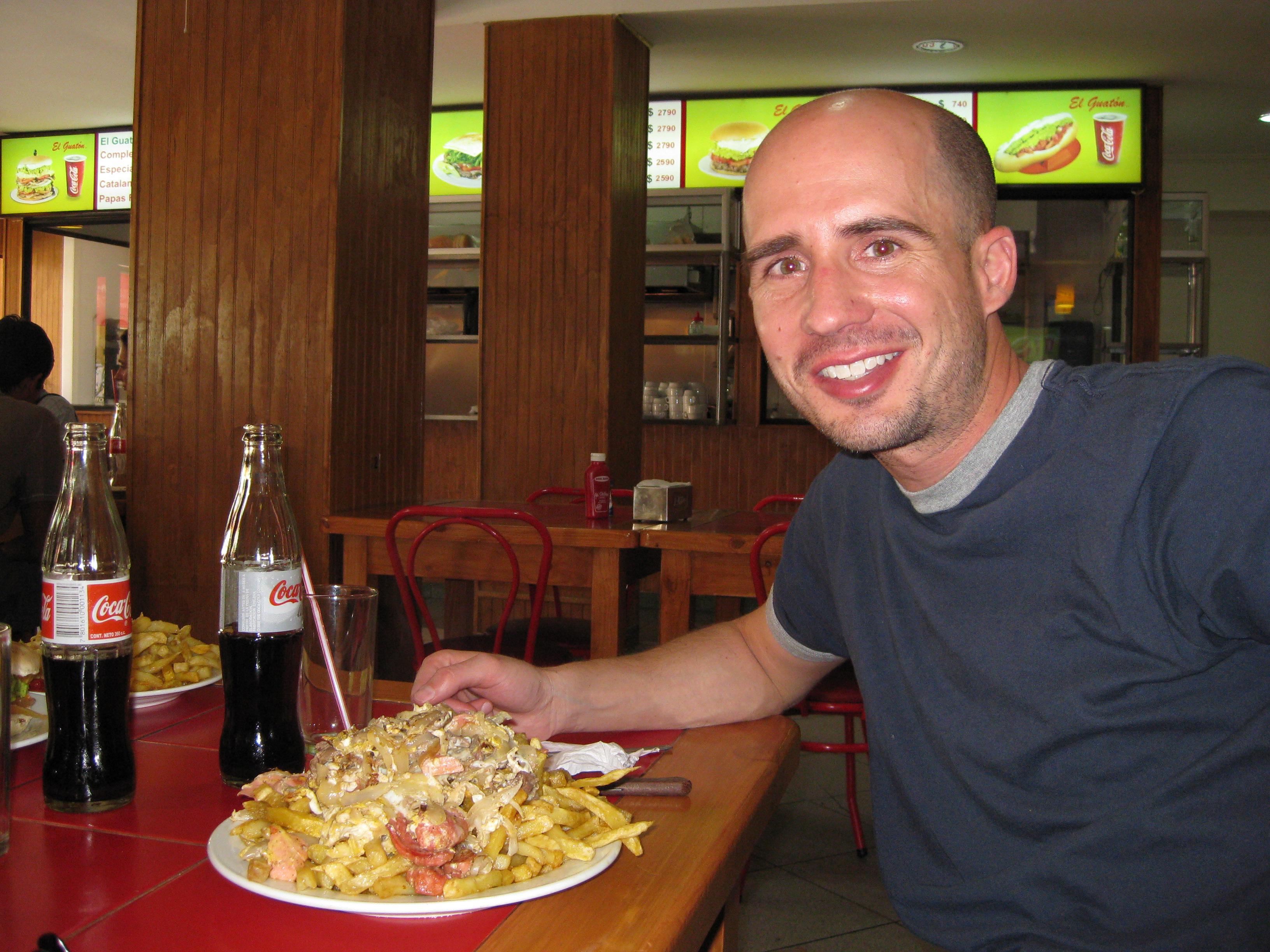 Eating chorrillana against hi…