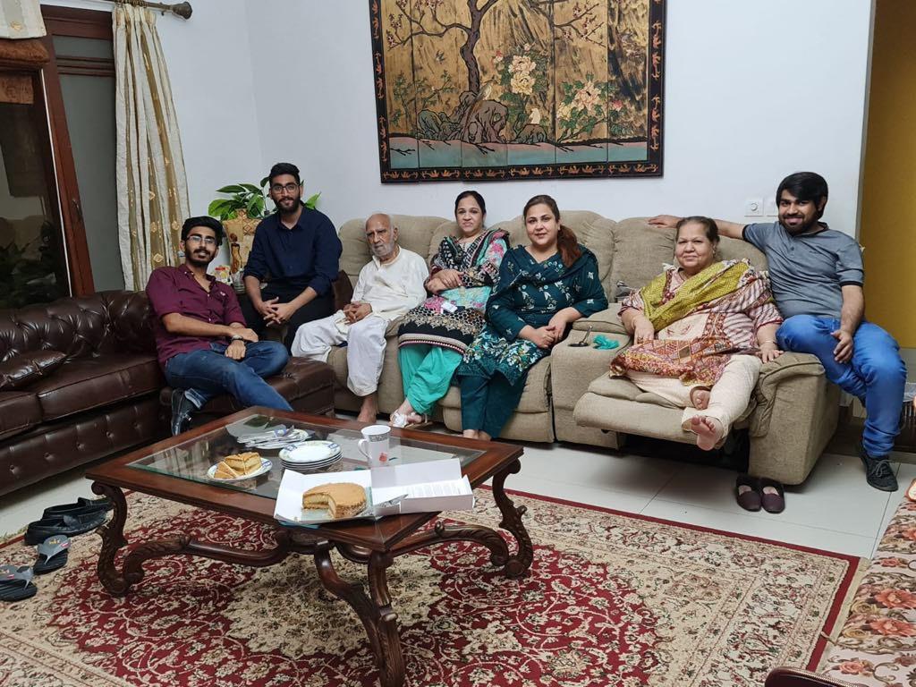 Daddy with mummy, baji, Ehzam…