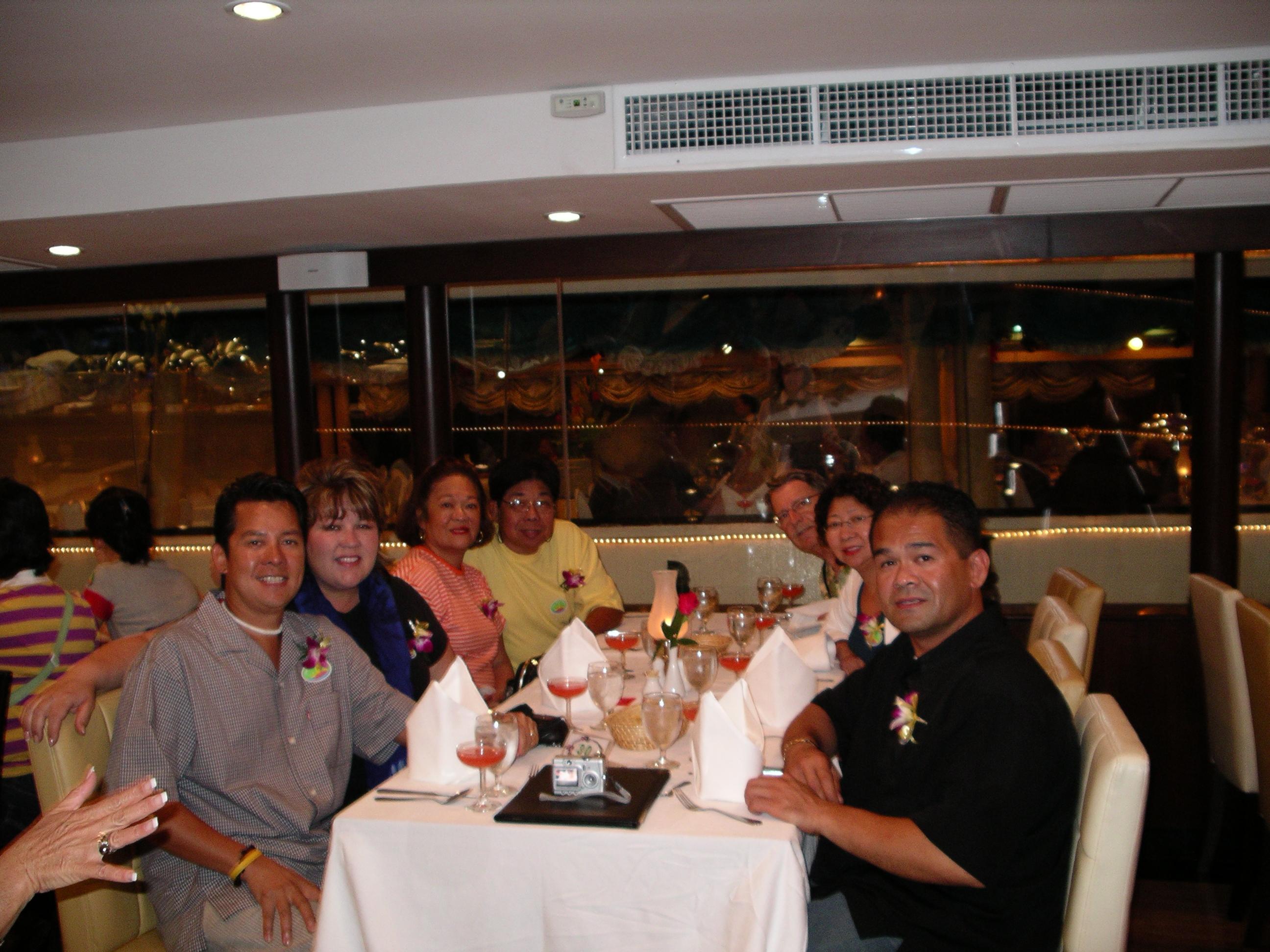River boat dinner cruise