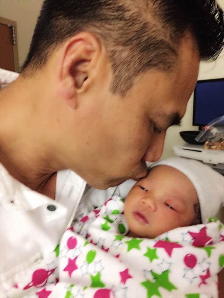 Papa Jor-el meeting his 2nd g…